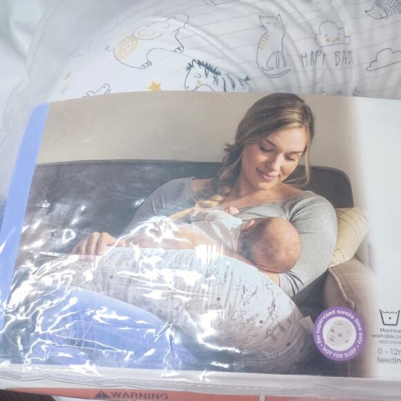 Boppy Original Feeding Pillow w/ Black Gold Animal Print Cover - Picture 4 of 8